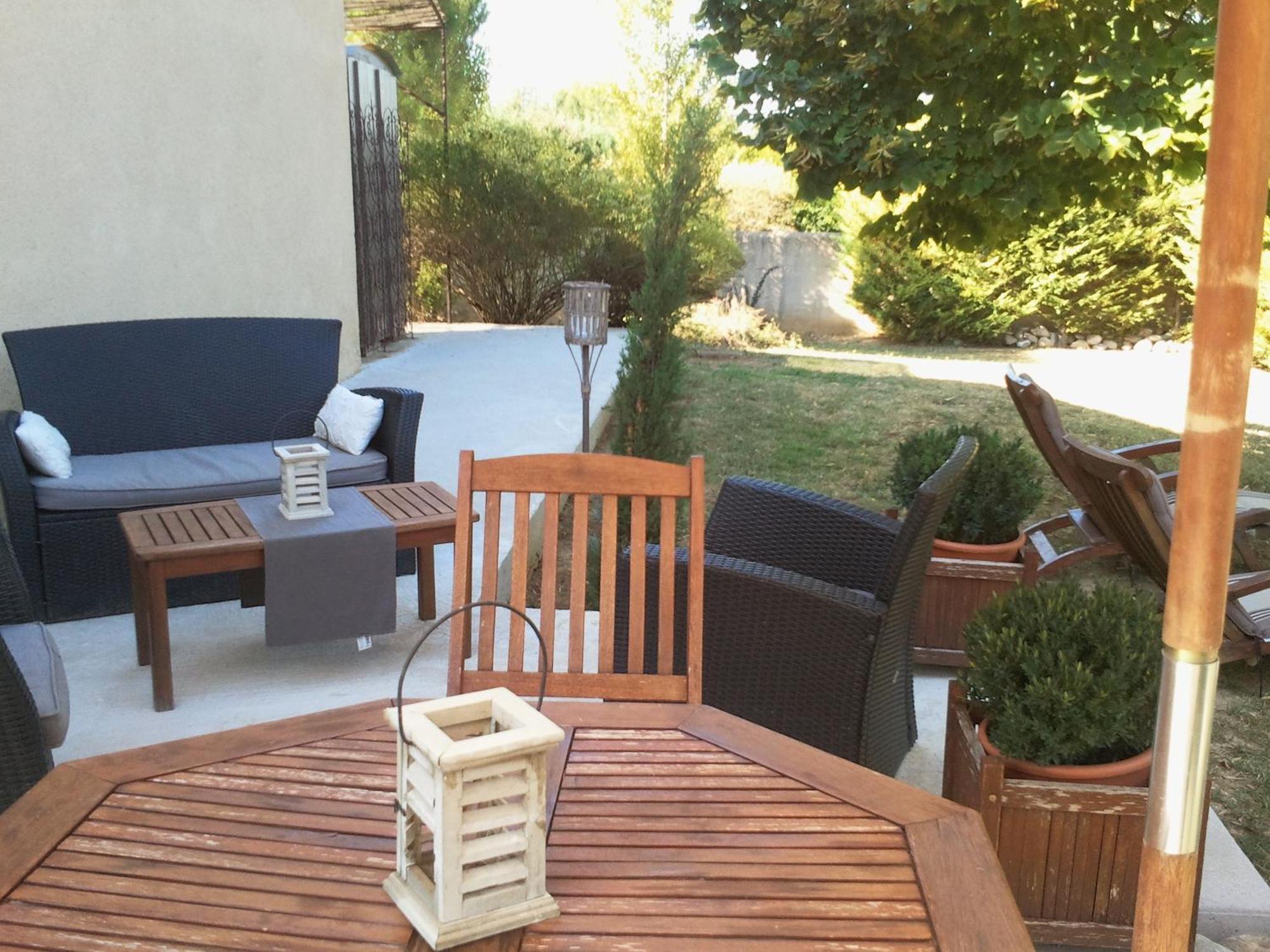 Les Chambres D'Hotes De La Ferrage La Tour-d'Aigues ภายนอก รูปภาพ